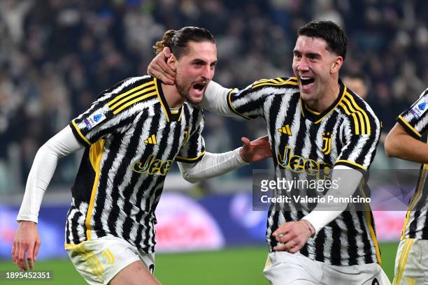Adrien Rabiot of Juventus celebrates with team mate Dusan Vlahovic after scoring their sides first goal during the Serie A TIM match between Juventus...