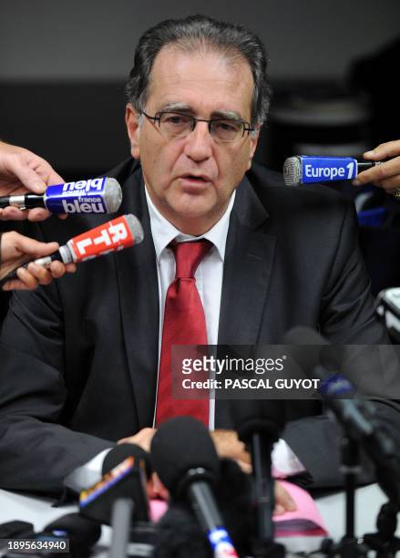 Robert Gelli? procureur de la république répond le 08 novembre 2011 à Nîmes aux questions des journalistes concernant l'affaire Océane, la fillette...