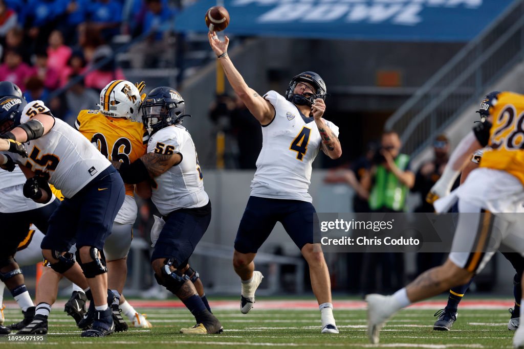Barstool Sports Arizona Bowl - Toledo v Wyoming