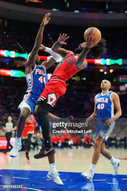 Coby White of the Chicago Bulls shoots the ball against Paul Reed of the Philadelphia 76ers in the second quarter at the Wells Fargo Center on...