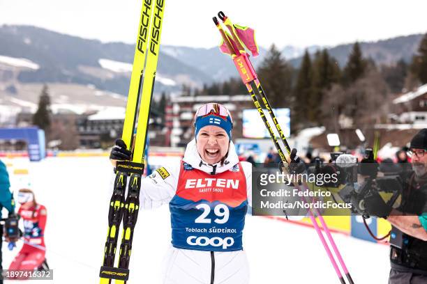 Kerttu Niskanen of Finland reacts after taking the victory in the 10 Km Classic on December 31, 2023 in Toblach Hochpustertal, Italy.