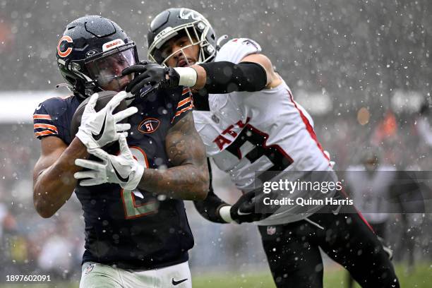 Moore of the Chicago Bears catches a touchdown over Jessie Bates III of the Atlanta Falcons during the first quarter at Soldier Field on December 31,...