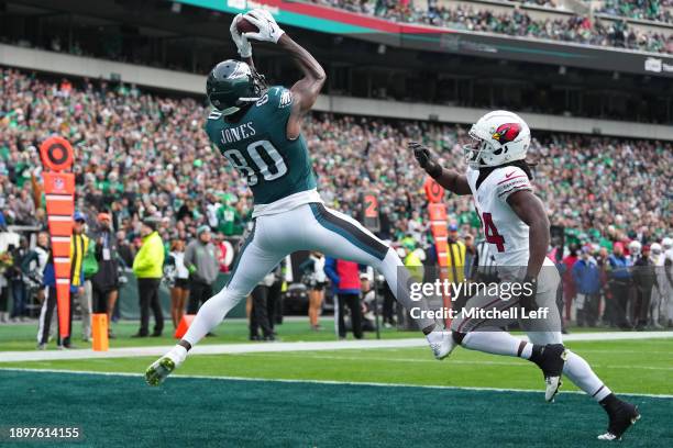 Julio Jones of the Philadelphia Eagles catches a touchdown pass during the first quarter against the Arizona Cardinals at Lincoln Financial Field on...