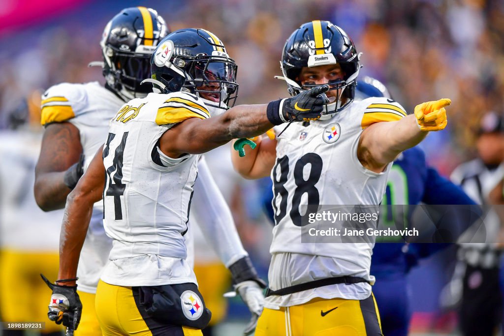 Pittsburgh Steelers v Seattle Seahawks