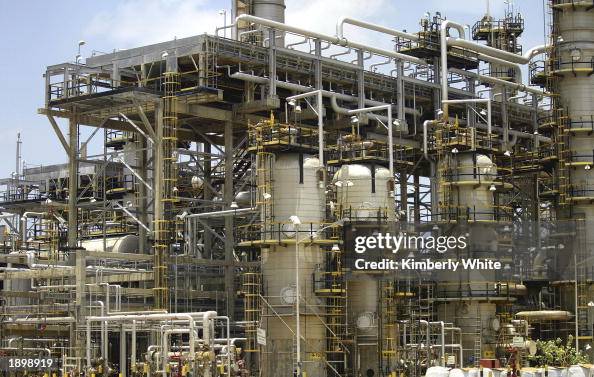 Fractionating Tower Process Fractionation towers process oil in the refinery complex of ...