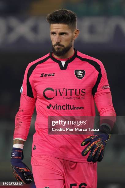 Benoit Costil goalkeeper of US Salernitana looks during the Serie A TIM match between Hellas Verona FC and US Salernitana at Stadio Marcantonio...