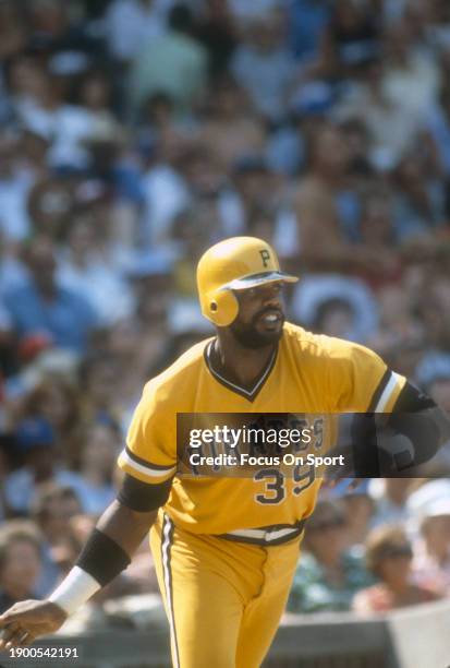 Dave Parker of the Pittsburgh Pirates bats against the Chicago Cubs during a Major League Baseball game circa 1978 at Wrigley Field in Chicago,...