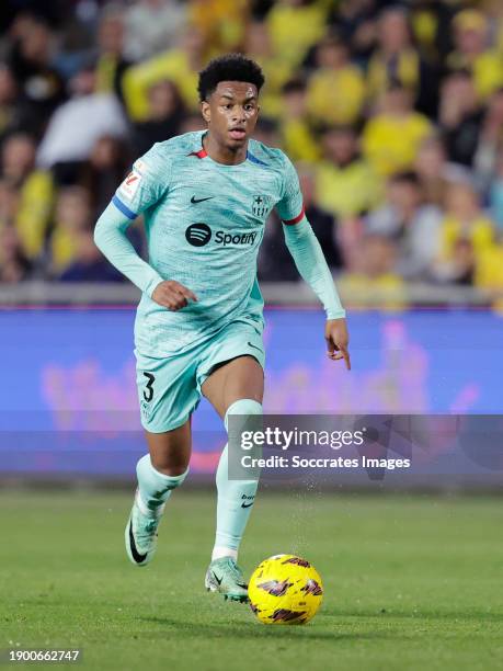 Alejandro Balde of FC Barcelona during the LaLiga EA Sports match between Las Palmas v FC Barcelona at the Gran Canaria Stadium on January 4, 2024 in...