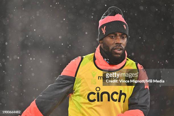 Jeffrey Schlupp of Crystal Palace warms up before the Emirates FA Cup Third Round match between Crystal Palace and Everton at Selhurst Park on...