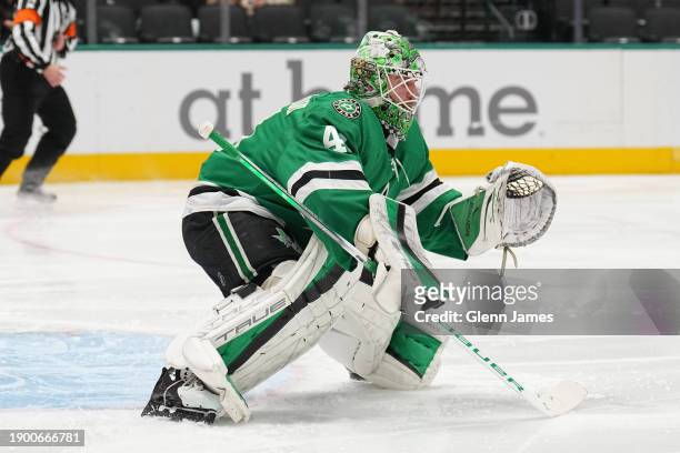 Scott Wedgewood of the Dallas Stars tends goal against the Colorado Avalanche at the American Airlines Center on January 4, 2024 in Dallas, Texas.
