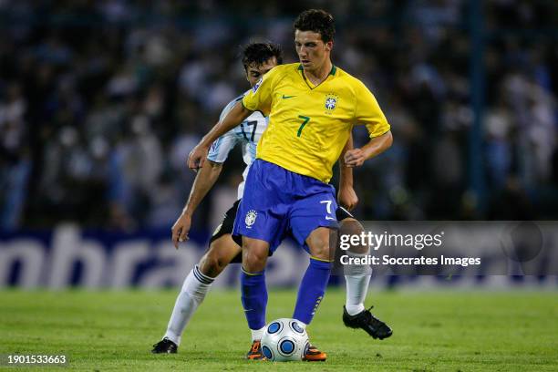 Brazil Elano during the World Cup Qualifier match between Argentina v Brazil on September 5, 2009