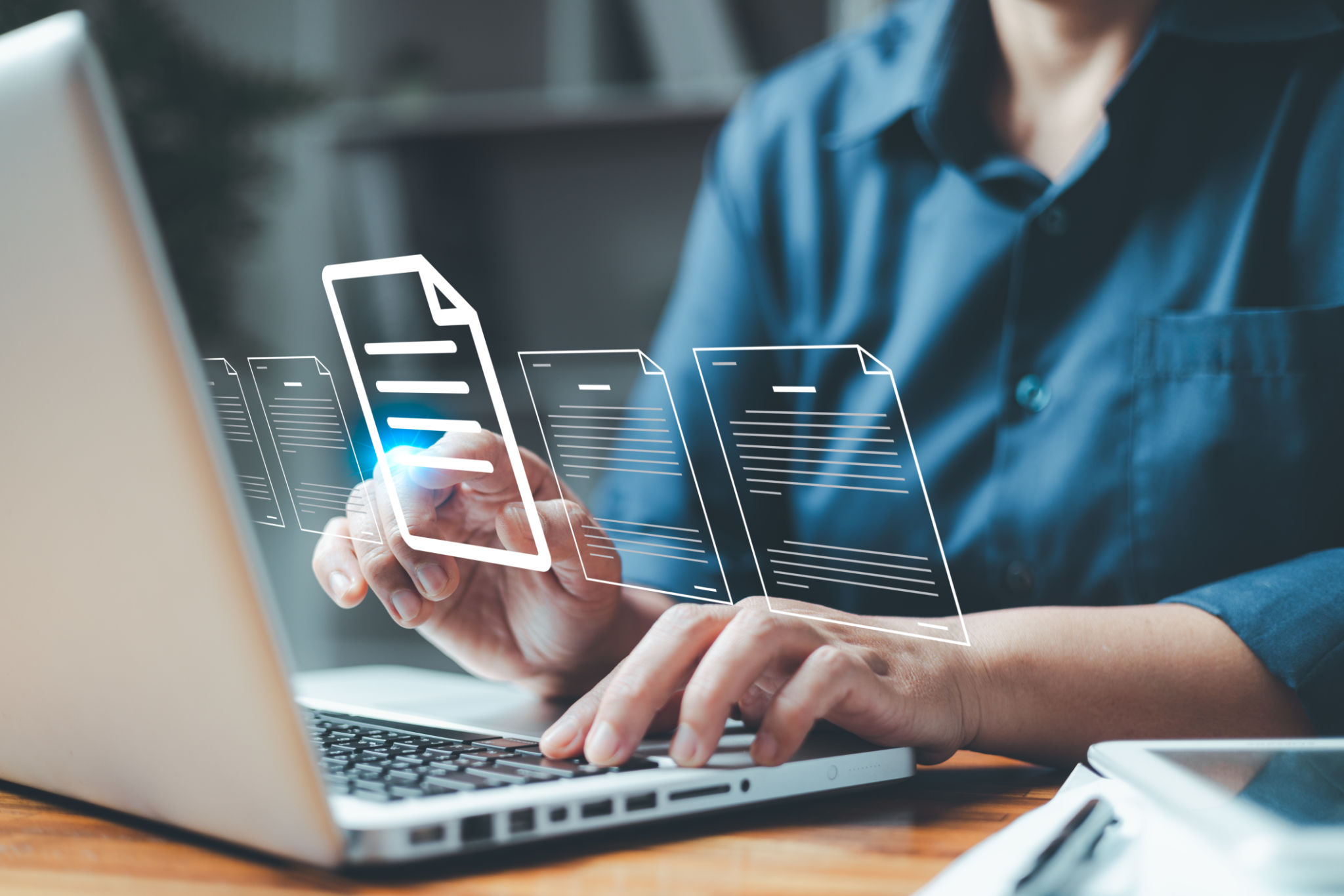 Concept de système de gestion électronique de documents, recherche et gestion de fichiers en ligne, base de données documentaires, archivage efficace et données d’information de l’entreprise. Gestion des actifs numériques technologiques. Concept de système de gestion électronique de documents, recherche et gestion de fichiers en ligne, base de données documentaires, archivage efficace et données d’information de l’entreprise. Gestion des actifs numériques technologiques.