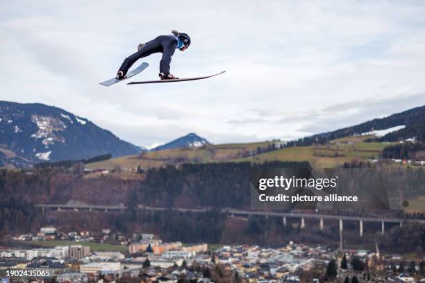 January 2024, Austria, Bischofshofen: Nordic skiing/ski jumping: World Cup, Four Hills Tournament, large hill, men, qualification, training: Andreas...