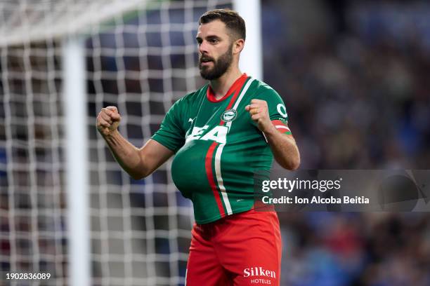 Luis Rioja of Deportivo Alaves celebrates after scoring his team's first goal during the LaLiga EA Sports match between Real Sociedad and Deportivo...