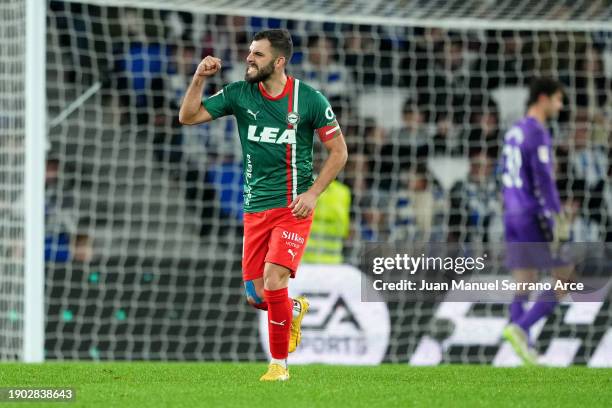 Luis Rioja of Deportivo Alaves celebrates after scoring their team's first goal during the LaLiga EA Sports match between Real Sociedad and Deportivo...