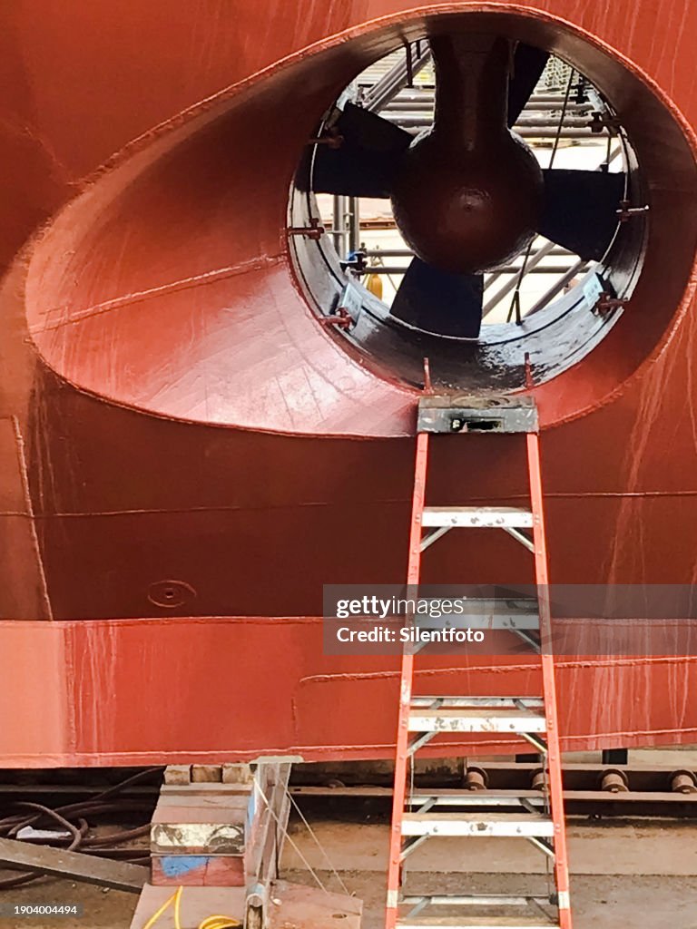 Tunnel Thruster
