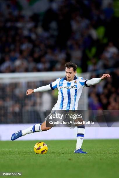 Matin Zubimendi of Real Sociedad with the ball during the LaLiga EA Sports match between Real Sociedad and Deportivo Alaves at Reale Arena on January...