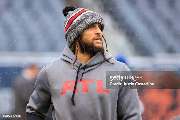 Mack Hollins of the Atlanta Falcons warms up prior to the game against the Chicago Bears at Soldier Field on December 31, 2023 in Chicago, Illinois.