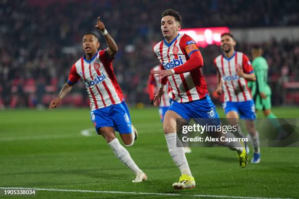 Valery Fernandez of Girona FC celebrates after scoring their team's first goal during the LaLiga EA Sports match between Girona FC and Atletico...