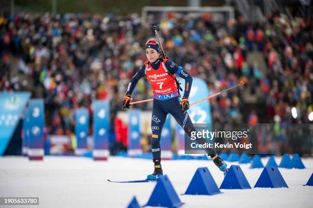 Lisa Vittozzi of Italy in action competes during the Women 10 km Pursuit at the BMW IBU World Cup Biathlon Oberhof on January 6, 2024 in Oberhof,...