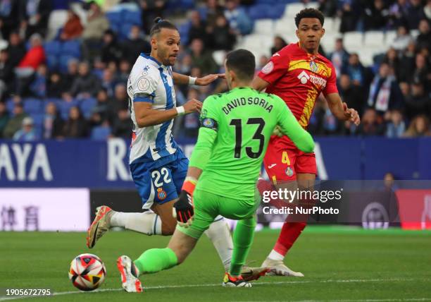 David Soria, Gaston Alvarez, and Martin Braithwaite are playing in the match between RCD Espanyol and Getafe CF, corresponding to the 1/16 final of...