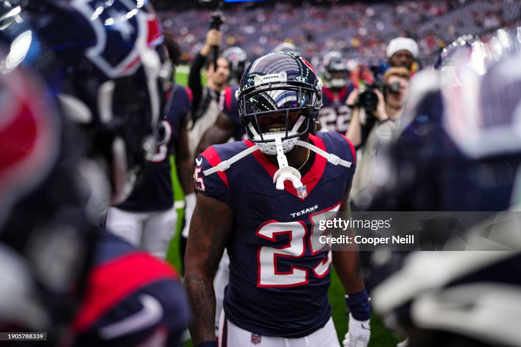 Tennessee Titans v Houston Texans