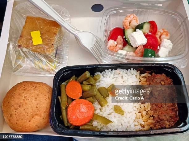 food on plane, rice, chicken - airplane food stock pictures, royalty-free photos & images