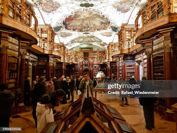 stiftsbibliothek st. gallen - abtei st gallen stock-fotos und bilder