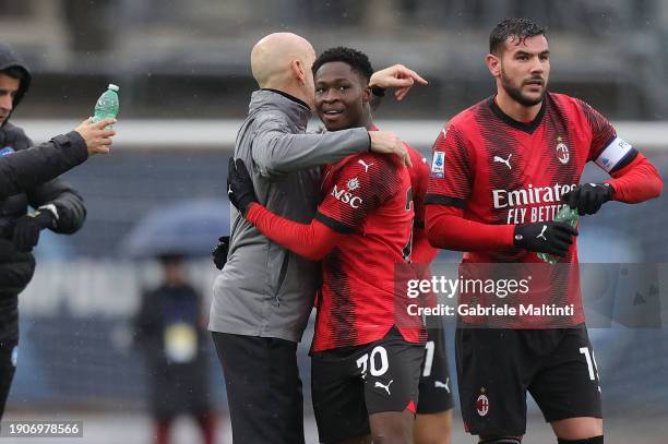 Stefano Pioli manager of AC Milan and Chaka Taore' of AC Milan celebrate after a goal during the Serie A TIM match between Empoli FC and AC Milan at...