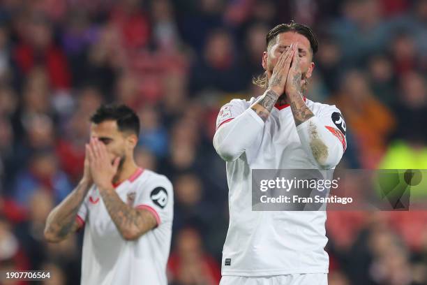 Sergio Ramos of Sevilla FC reacts after a missed chance during the LaLiga EA Sports match between Sevilla FC and Athletic Bilbao at Estadio Ramon...