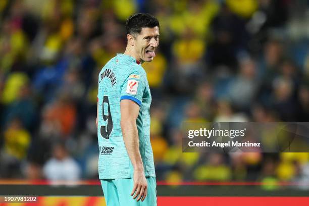 Robert Lewandowski of FC Barcelona reacts during the LaLiga EA Sports match between UD Las Palmas and FC Barcelona at Estadio Gran Canaria on January...