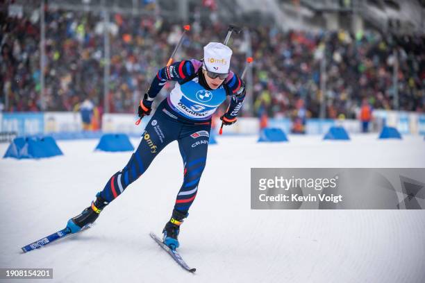 Julia Simon of France in action competes during the Women 4x6km Relay at the BMW IBU World Cup Biathlon Oberhof on January 7, 2024 in Oberhof,...