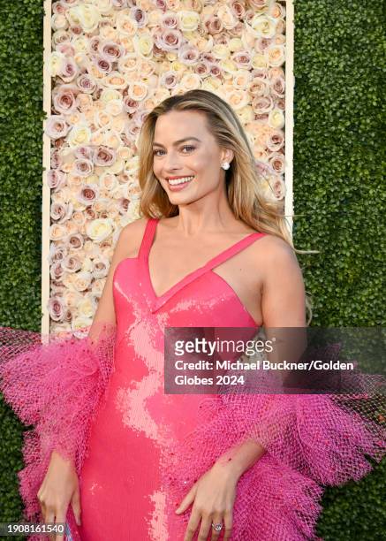 Margot Robbie at the 81st Golden Globe Awards held at the Beverly Hilton Hotel on January 7, 2024 in Beverly Hills, California.