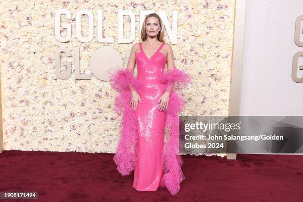 Margot Robbie at the 81st Golden Globe Awards held at the Beverly Hilton Hotel on January 7, 2024 in Beverly Hills, California.