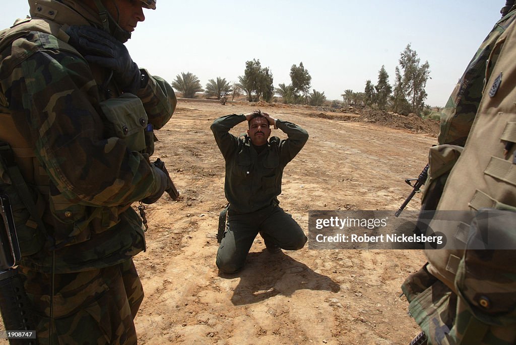 Iraqi Soldiers Surrender To Marines