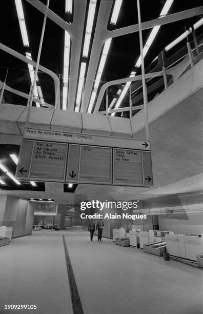 Derniers préparatifs à l’aéroport de Roissy-Charles de Gaulle, le plus moderne d’Europe, avant son inauguration du 8 mars, à Roissy-en-France, le 27...