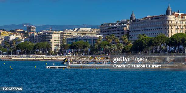 laurent giraudou / alpes-maritimes (06), cannes, the croisette's private beaches, with the carlton palace - carlton stock pictures, royalty-free photos & images