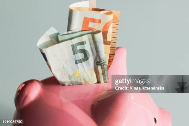 piggy bank - money tree stock pictures, royalty-free photos & images