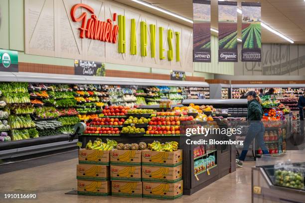 Produce at an Albertsons Cos. Brand Safeway grocery store in Scottsdale, Arizona, US, on Wednesday, Jan. 3, 2024. Albertsons Cos. Is scheduled to...