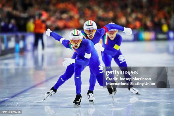 Team Italy compete in the Men's Team Pursuit during ISU European Speed Skating Championships at Thialf on January 05, 2024 in Heerenveen, Netherlands.