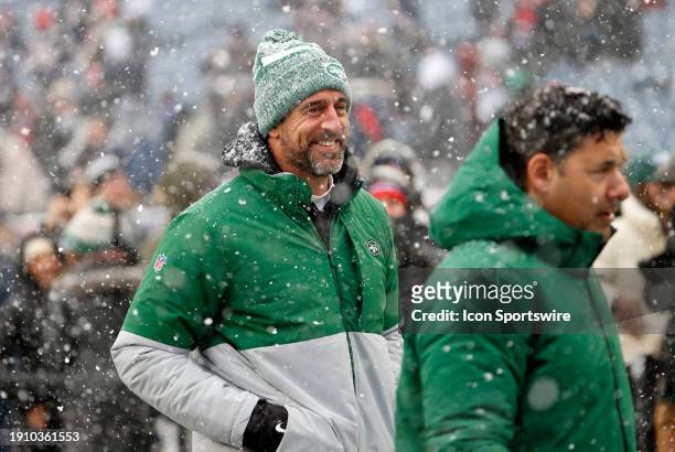 New York Jets quarterback Aaron Rodgers during warm up before a game between the New England Patriots and the New York Jets on January 7 at Gillette...