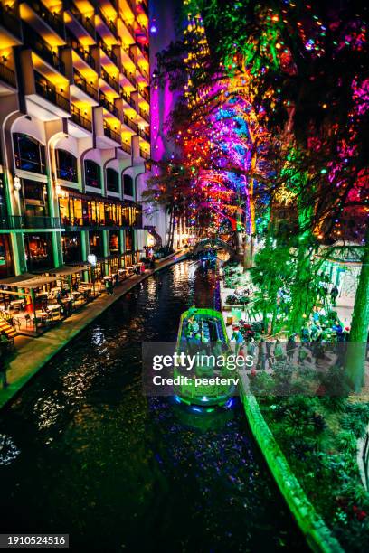 san antonio riverwalk by night, texas - san antonio texas night stock pictures, royalty-free photos & images