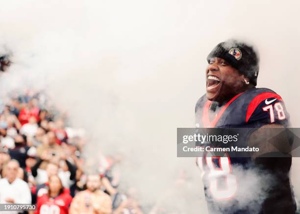 Laremy Tunsil of the Houston Texans takes the field to face the Tennessee Titans at NRG Stadium on December 31, 2023 in Houston, Texas.