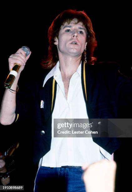 British singer John Waite performs on stage during a concert in Los Angeles, California, circa 1990.