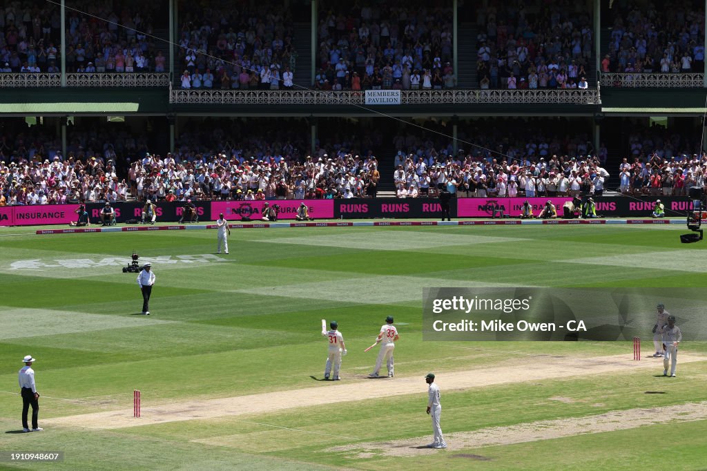 Australia v Pakistan - Men's 3rd Test: Day 4