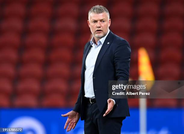 Sydney FC head coach Ufuk Talay reacts during the A-League Men round 11 match between Brisbane Roar and Sydney FC at Suncorp Stadium, on January 06...