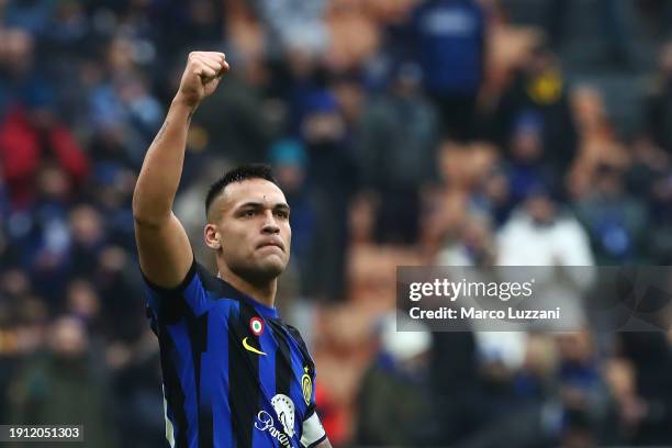 Lautaro Martinez of FC Internazionale celebrates victory at full-time following the Serie A TIM match between FC Internazionale and Hellas Verona FC...