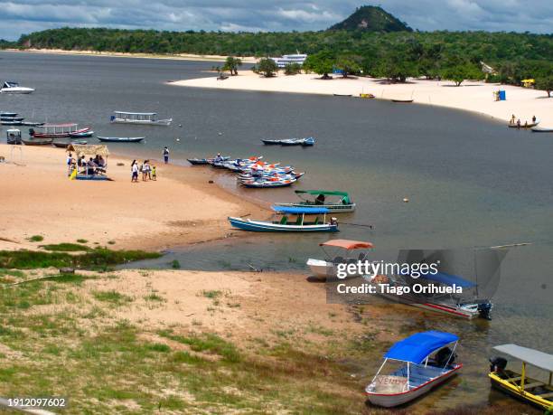 alter do chão beach - vendedor stock pictures, royalty-free photos & images