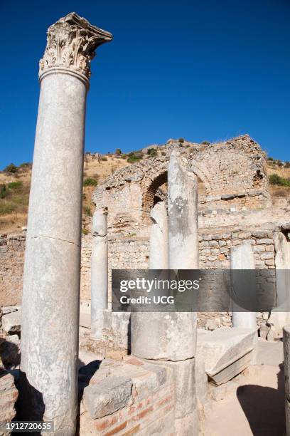 Asia. Turkey. Anatolia. Ephesus. Latrines And House Of The Pleasure Asia. Turchia. Anatolia. Efeso. Latrine E Casa Del Piacere.