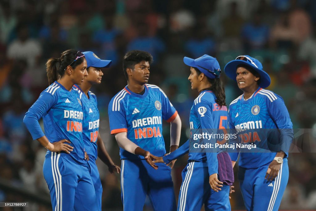 India v Australia - Women's T20: Game 3